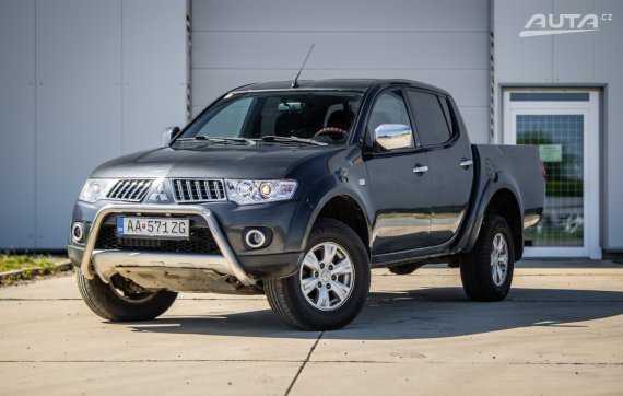 Mitsubishi L 200 2.5 DI-D Double Cabin 100kW / NA SPLÁTKY / NA PROTIÚČET