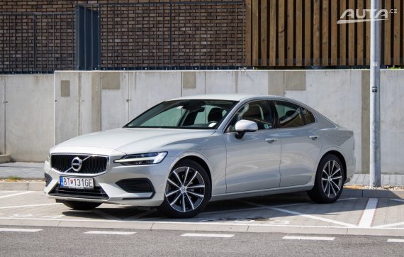 Volvo S60 B4 mHEV Plus Bright A/T