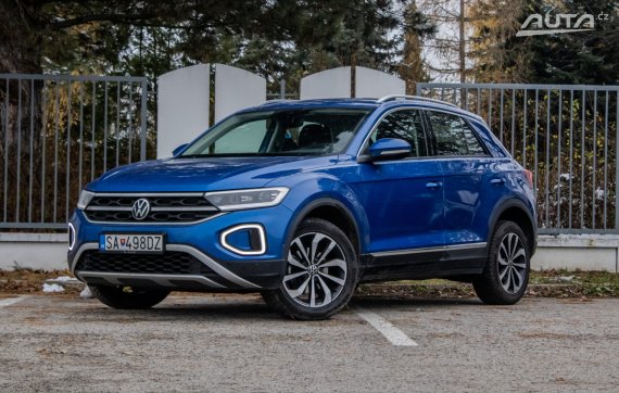 Volkswagen T-Roc 1.5 TSI Style DSG / IQ LIGHT / DPH / AJ NA SPLÁTKY / PROTIÚČET