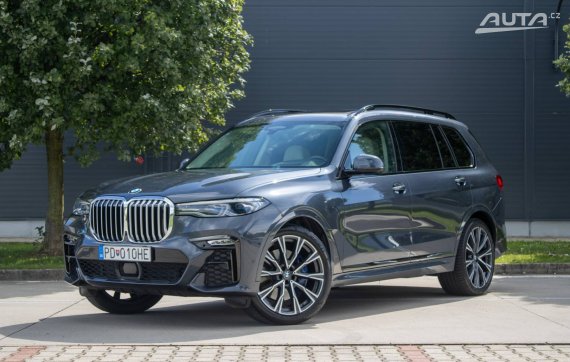 BMW X7 40d V ZÁRUKE!