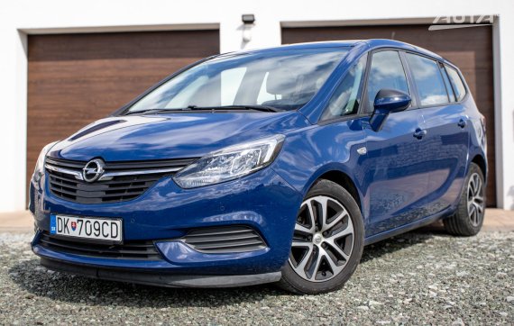 Opel Zafira TOURER 96kW 7-Miestne AT/6 / AJ NA SPLÁTKY / PROTIÚČET