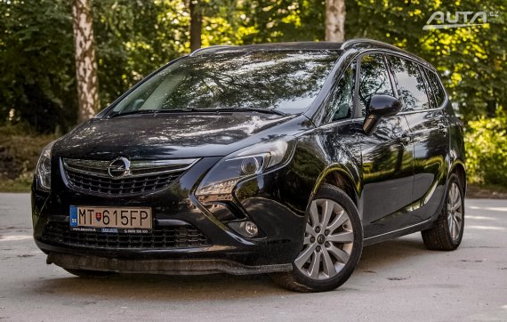 Opel Zafira Tourer 96kW / 7-Miest / AJ NA SPLÁTKY / PROTIÚČET