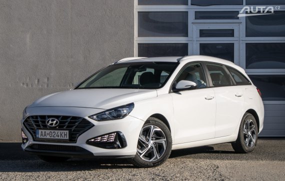 Hyundai i30 CW 1.6 CRDi / 85kW / A7 / ZÁRUKA / AJ NA SPLÁTKY / PROTIÚČET