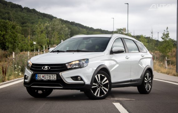 Lada Vesta 1.6 benzín + LPG, 78kW, M5 / AJ NA SPLÁTKY / PROTIÚČET /