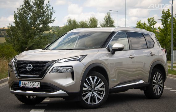Nissan X-Trail e-4orce Tekna PLUS