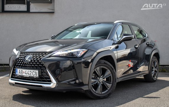 Lexus UX 250H FWD / 112kW / CVT / ZÁRUKA / AJ NA SPLÁTKY / PROTIÚČET