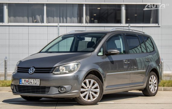 Volkswagen Touran 1.6 TDI DPF BMT Highline DSG - 7 Miest / AJ NA SPLÁTKY / PROTIÚČET