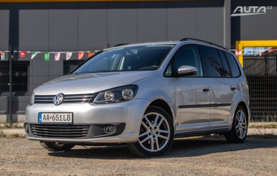 Volkswagen Touran TDI AT/7 77kW / AJ NA SPLÁTKY / PROTIÚČET