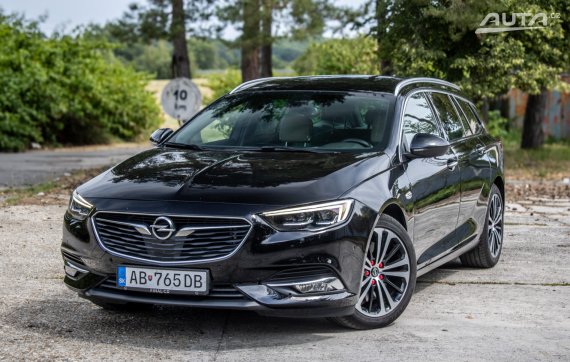 Opel Insignia ST 2.0 Turbo 191kW AT/8 AWD / AJ NA SPLÁTKY / PROTIÚČET
