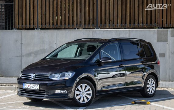 Volkswagen Touran 1.6 TDI Comfortline DSG / 81kW / A6 / ZÁRUKA / AJ NA SPLÁTKY / PROTIÚČET