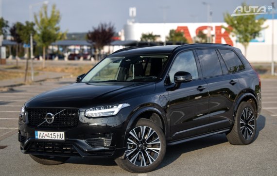 Volvo XC90 T8 Ultra Black Edition AWD / 228kW / A8 / ZÁRUKA / AJ NA SPLÁTKY / PROTIÚČET