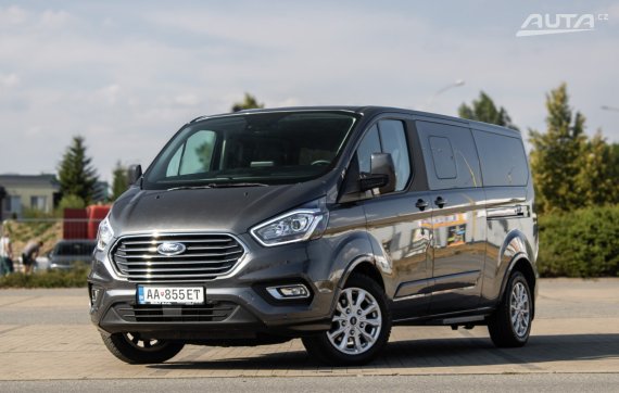 Ford Tourneo Custom 2.0 TDCi Titanium / 125kW / A6 / ZÁRUKA / AJ NA SPLÁTKY / PROTIÚČET