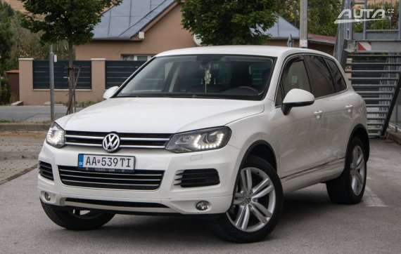 Volkswagen Touareg 3.0 TDI V6 / 180kW / A8 / ZÁRUKA / AJ NA SPLÁTKY / PROTIÚČET