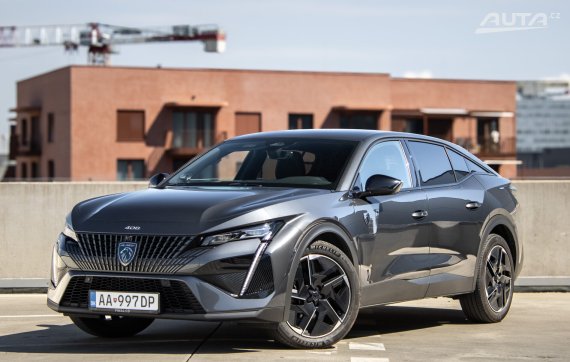 Peugeot 408 1.2 PureTech GT / 96kW / A8 / ZÁRUKA / AJ NA SPLÁTKY / PROTIÚČET