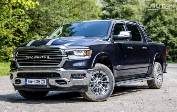Dodge RAM LARAMIE 1500 2020 AT/8 295kW 4x4 / AJ NA SPLÁTKY / PROTIÚČET