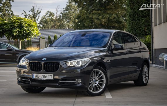 BMW Rad 5 GT 535d xDrive / 220kW / A8 / AJ NA SPLÁTKY / PROTIÚČET