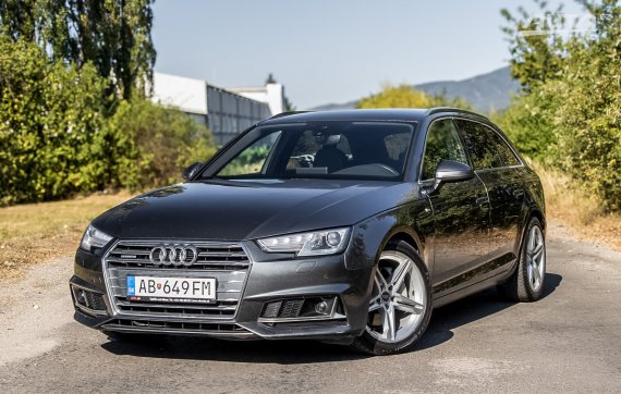 Audi A4 Avant 2.0 TDI S-line Quattro 140kW 2016 AT/7 / AJ NA SPLÁTKY / PROTIÚČET