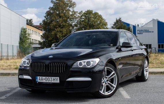 BMW Rad 7 740d xDrive A/T, 230kW (2014) / AJ NA SPLÁTKY / PROTIÚČET /