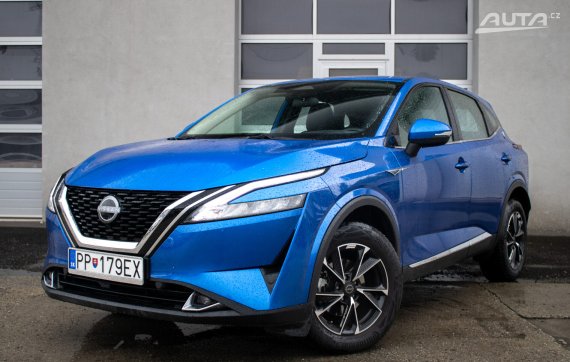 Nissan Qashqai 1.3 DIG-T / 103kW / M6 / ZÁRUKA / AJ NA SPLÁTKY / PROTIÚČET