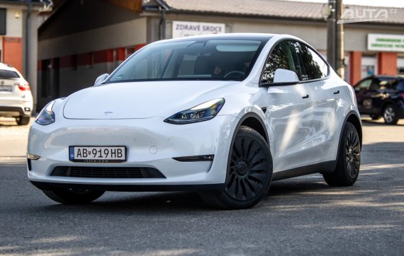 Tesla Model Y Long Range Dual motor 378kW 4x4 / AJ NA SPLÁTKY / PROTIÚČET