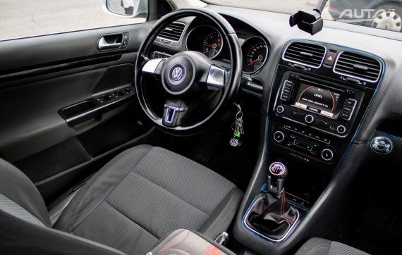 Volkswagen Golf Variant 1.6 TDI BMT Trendline / 77kW / M5 / AJ NA SPLÁTKY / PROTIÚČET