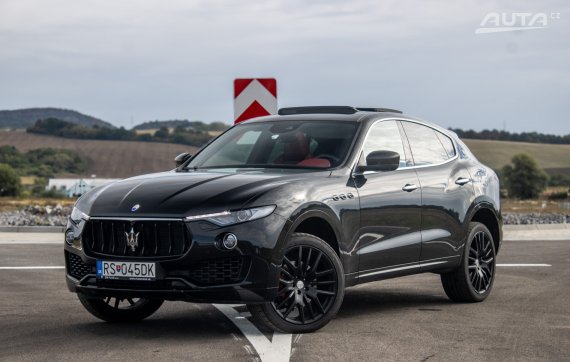 Maserati Levante Q4 202kW AT/8 2017 / AJ NA SPLÁTKY / PROTIÚČET