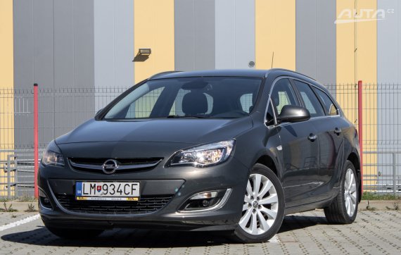 Opel Astra Sport Tourer 1.4 Turbo / 103kW / M6 / ZÁRUKA / AJ NA SPLÁTKY / PROTIÚČET