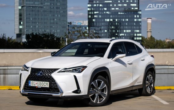 Lexus UX 300e Luxury 54.3 kWh / 150kW / A1 / ZÁRUKA / AJ NA SPLÁTKY / PROTIÚČET