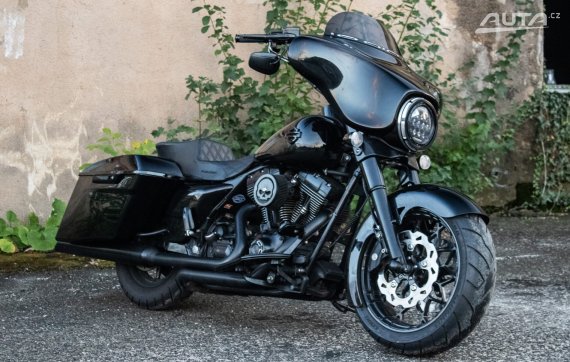 Harley Davidson Street Glide Custom 52kW (2004) / AJ NA SPLÁTKY / PROTIÚČET /