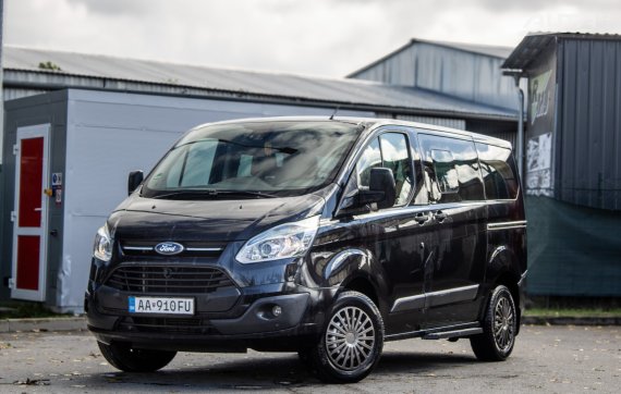 Ford Tourneo Custom 2.2 TDCi 114kW MT/6 2015 / AJ NA SPLÁTKY / PROTIÚČET