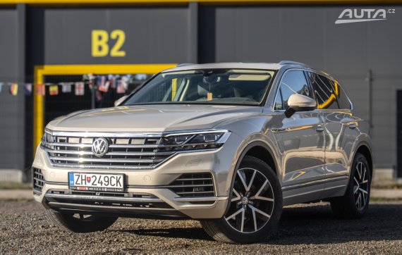Volkswagen Touareg 3.0 TDI Elegance 4Motion / 170kW / A8 / ZÁRUKA / AJ NA SPLÁTKY / PROTIÚČET