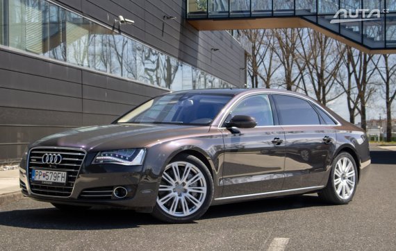 Audi A8 Long 4.0 TFSI V8 quattro tiptronic / 309kW / ZÁRUKA / AJ NA SPLÁTKY / PROTIÚČET