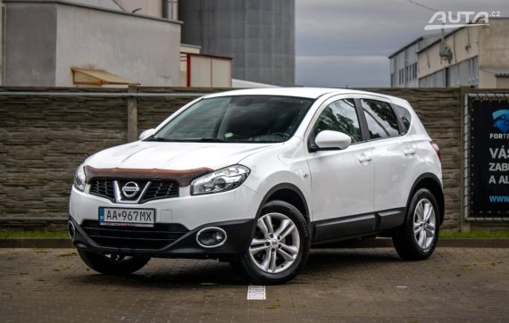 Nissan Qashqai 1.6i Acenta 4x2 (EU5), 86 kW, M5, 5d. / AJ NA SPLÁTKY / PROTIÚČET /