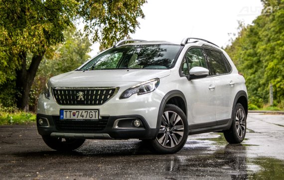 Peugeot 2008 1.2 PureTech Allure 81kW MT/5 2017 / AJ NA SPLÁTKY / PROTIÚČET