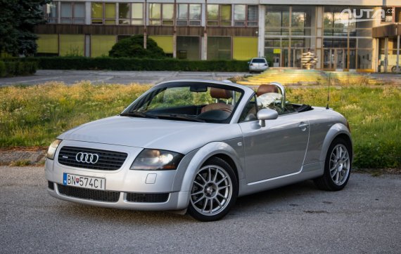 Audi TT Roadster 1.8T quattro Baseball Edition, 165 kW, M6 / AJ NA SPLÁTKY / PROTIÚČET /