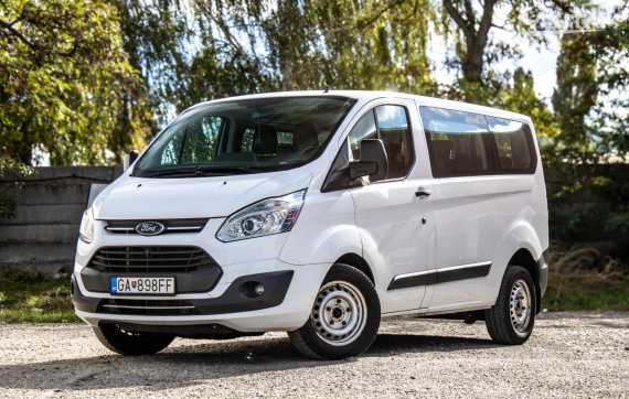 Ford Transit Custom 2.0 TDCi 77kW MT/6 2018 - 9 Miest / AJ NA SPLÁTKY / PROTIÚČET