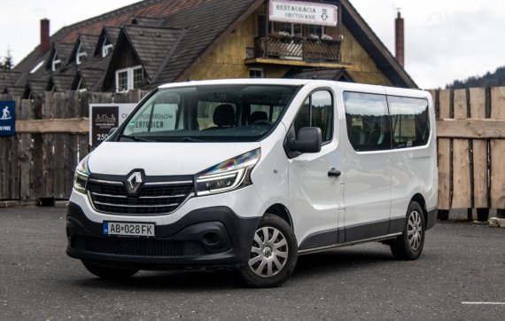 Renault Trafic Minibus Cool Pass L2 2020 88kW MT/6 / AJ NA SPLÁTKY / PROTIÚČET