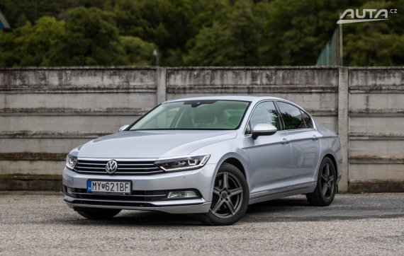 Volkswagen Passat 2.0 TDI BMT Highline 110kW AT/6 2016 / AJ NA SPLÁTKY / PROTIÚČET