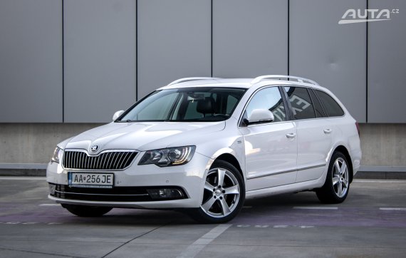 Škoda Superb Combi 2.0 TDI CR Business 4x4 DSG, 125 kW, A6. / AJ NA SPLÁTKY / PROTIÚČET /