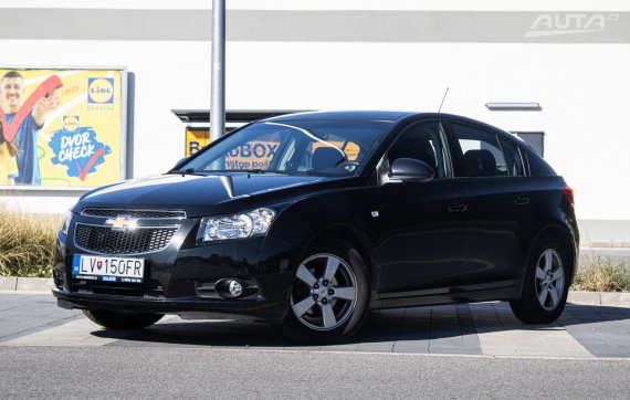 Chevrolet Cruze 1.6, 91kW (2012) / AJ NA SPLÁTKY / PROTIÚČET /