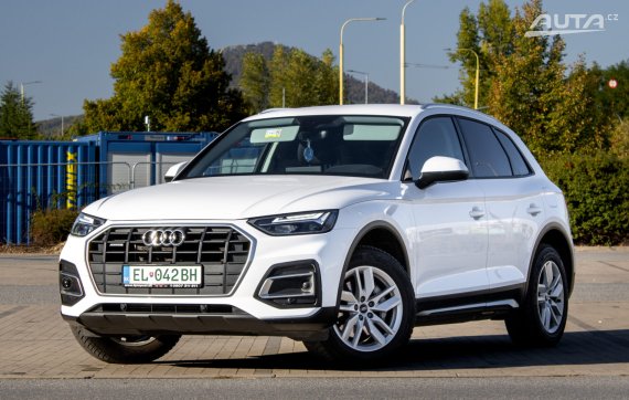 Audi Q5 50 2.0 TFSI e Quattro S tronic / 195kW / A7 / ZÁRUKA / AJ NA SPLÁTKY / PROTIÚČET