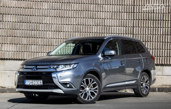 Mitsubishi Outlander 2.2 DI-D 4x4 / 110kW / A6 / ZÁRUKA / AJ NA SPLÁTKY / PROTIÚČET