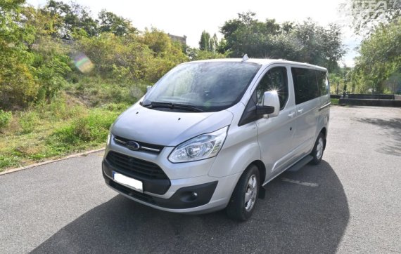 Ford Tourneo Custom 2.2 D Titanium L1, 114Kw, 173700km, 8 míst
