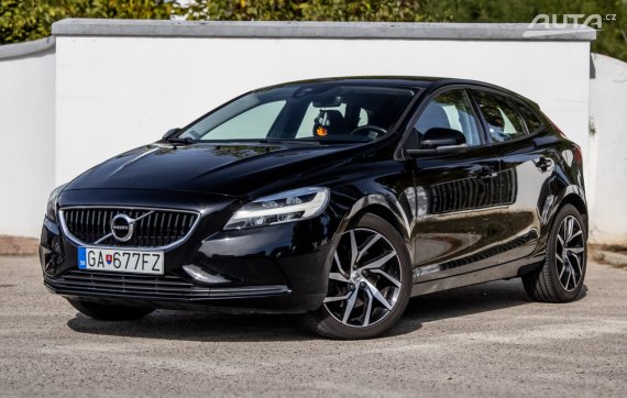 Volvo V40 D2 2.0L 88kW Geartronic 2017 / AJ NA SPLÁTKY / PROTIÚČET