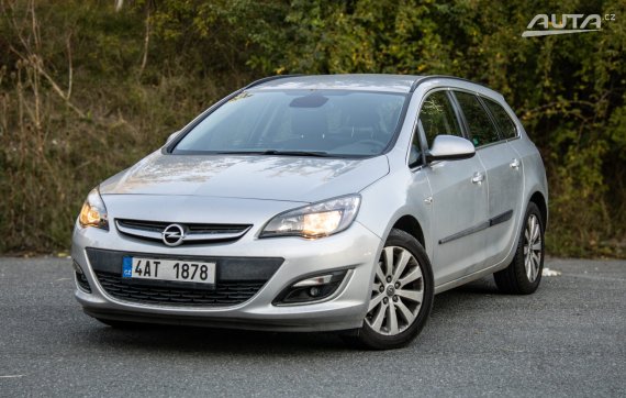 Opel Astra ST Cosmo 81kW 2015
