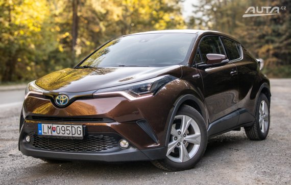 Toyota C-HR 1.8 Hybrid Executive 2018 72kW 2018 / AJ NA SPLÁTKY / PROTIÚČET