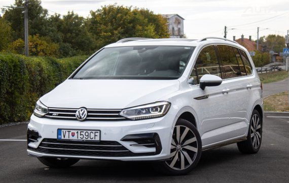 Volkswagen Touran 1.4 TSI R-Line DSG / 110kW / A7 / ZÁRUKA / AJ NA SPLÁTKY / PROTIÚČET