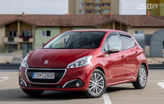 Peugeot 208 1.2 PureTech Active Facelift / 60kW / M5 / ZÁRUKA / AJ NA SPLÁTKY / PROTIÚČET
