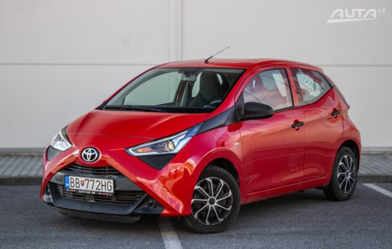 Toyota Aygo 1.0 VVT-i 53kW MT/5 2021 / AJ NA SPLÁTKY / PROTIÚČET