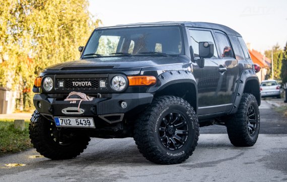 Toyota FJ Cruiser 2008 4x4 178kW AT / AJ NA SPLÁTKY / PROTIÚČET